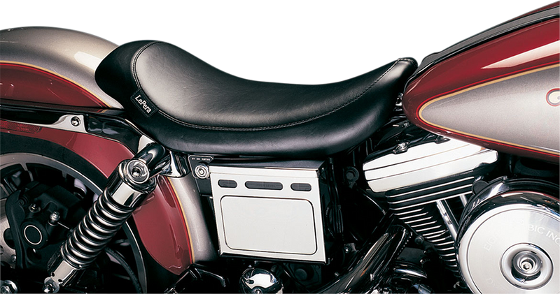Silhouette Solo Seat - Smooth - Black - FXDWG '96-'03